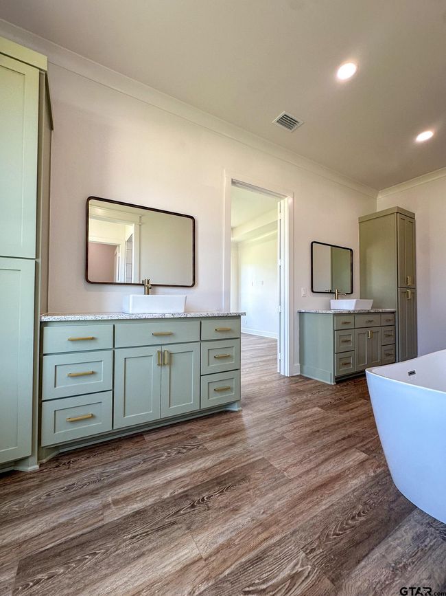12301 Harlon St, House other with 4 bedrooms, 3 bathrooms and null parking in Flint TX | Image 17