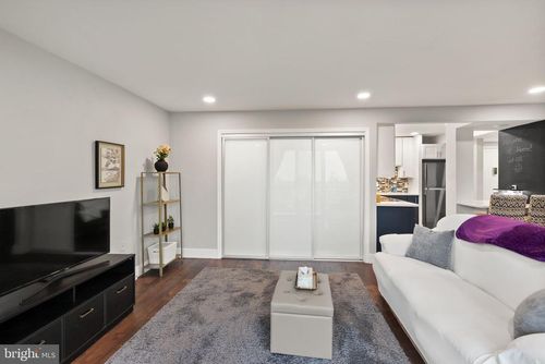 1012-3245 Rio Dr, FALLS CHURCH, VA, 22041-2124 | Card Image