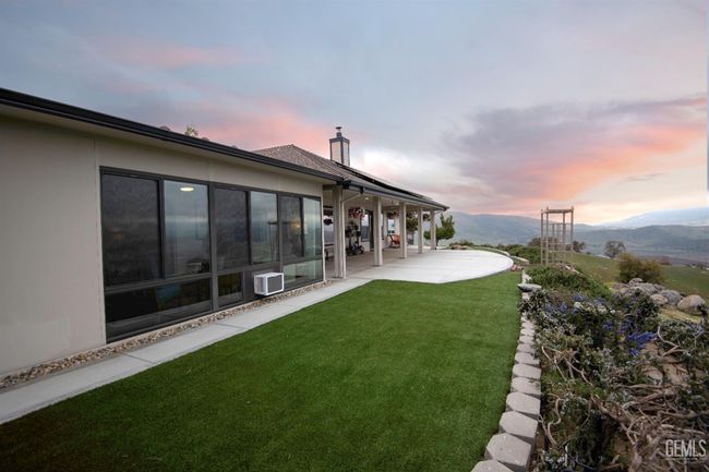 26700 Skyline Dr, House other with 3 bedrooms, 3 bathrooms and null parking in Tehachapi CA | Image 46