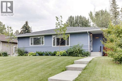 1333 Rosehill Drive Nw, Calgary, AB, T2K1M3 | Card Image