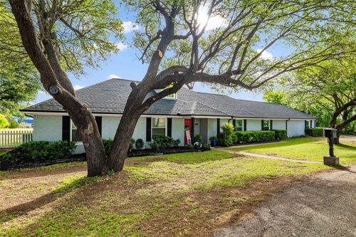 1017 S Nolan River Rd, Cleburne, TX, 76033-6501 | Card Image