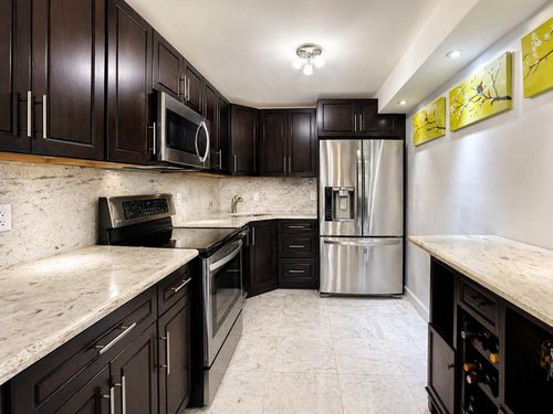 203-7000 Nw 17th St, Plantation, FL, 33313-5213 | Card Image