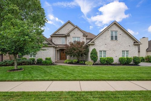 1063 Gadwall Cir, Hendersonville, TN, 37075-6321 | Card Image