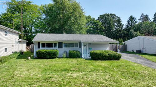 305 Forest Hills Dr, Huron, OH, 44839-2318 | Card Image