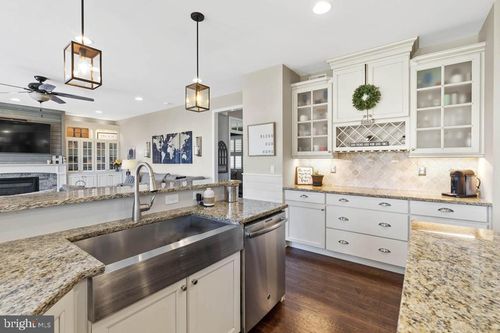 815 Sweet Birch Dr, MIDDLETOWN, DE, 19709-7877 | Card Image