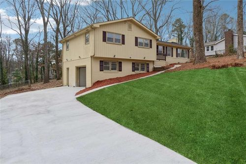 1573 Deerwood Ln, Acworth, GA, 30102-1810 | Card Image