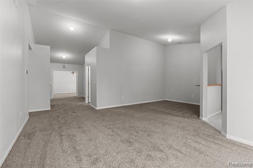 17157 Higdon Dr, Brownstown Twp, MI, 48193 | Card Image