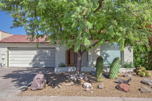 7842 E Mackenzie Dr, Scottsdale, AZ, 85251-4129 | Card Image