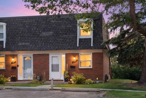 90-330 Canterbury Dr Sw, Calgary, AB, T2W1H6 | Card Image