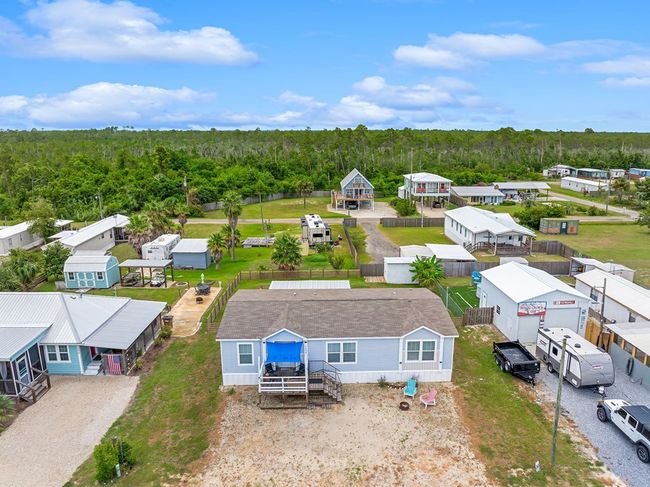 9224 Olive Ave, House other with 3 bedrooms, 2 bathrooms and 5 parking in Port St. Joe FL | Image 37