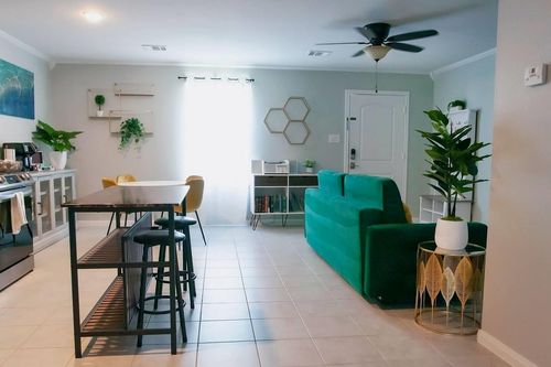 16618 E Hammon, Montgomery, TX, 77316-6717 | Card Image