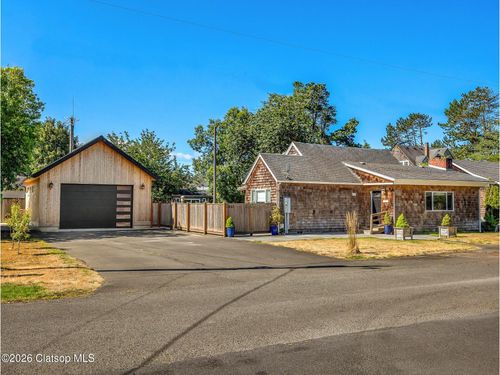 641 2nd St, Gearhart, OR, 97138-2580 | Card Image