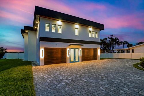 711 32nd Street Ct E, BRADENTON, FL, 34208-7819 | Card Image