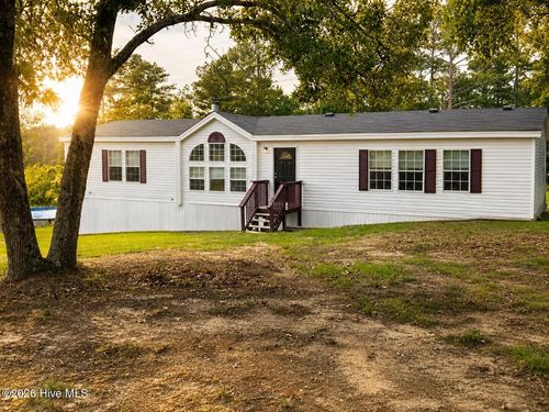 124 Ridgeland Dr, North Augusta, SC, 29841-9201 | Card Image