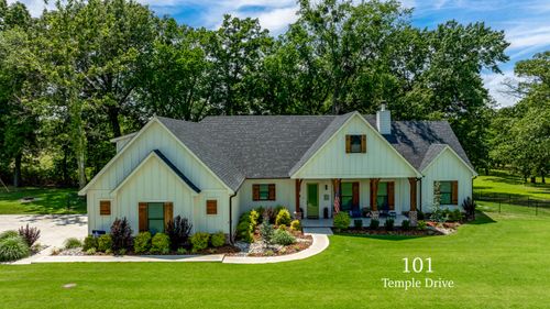 101 Temple Dr, Vinita, OK, 74301-6993 | Card Image