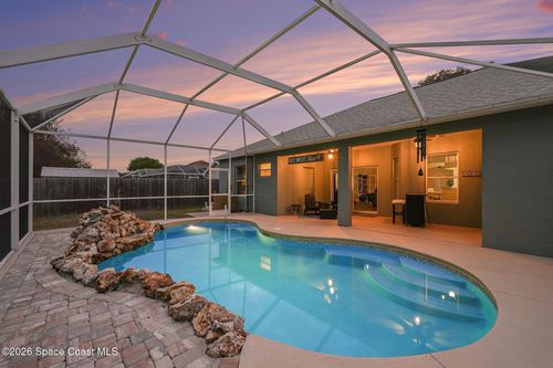 513 Summers Creek Dr, Merritt Island, FL, 32952-2694 | Card Image