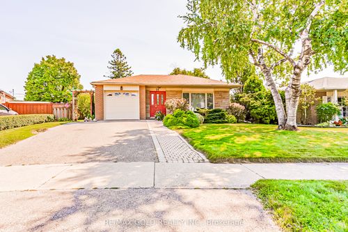 21 Aberdeen Cres, Brampton, ON, L6T2P8 | Card Image