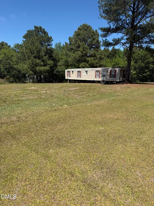 825 Black Road, Sanford, NC, 27330 | Card Image