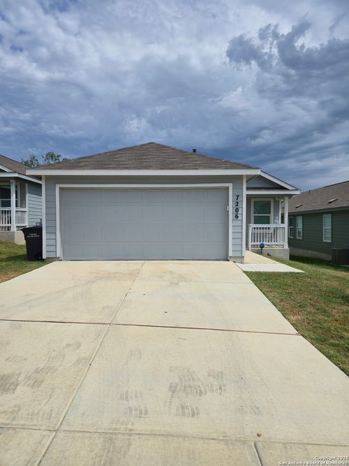 7206 Satellite Way, San Antonio, TX, 78252-4679 | Card Image
