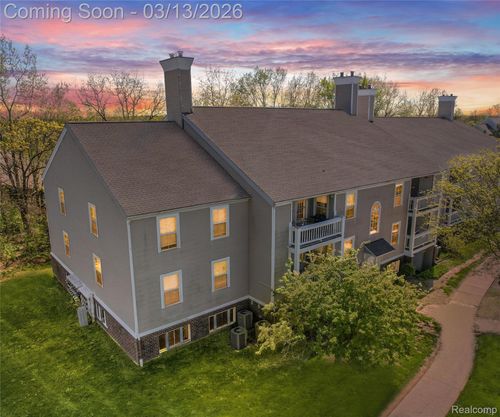 apt-204-101 Fieldcrest St, Ann Arbor, MI, 48103-5877 | Card Image