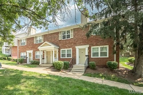 1526 Thrush Ter, Brentwood, MO, 63144-1148 | Card Image