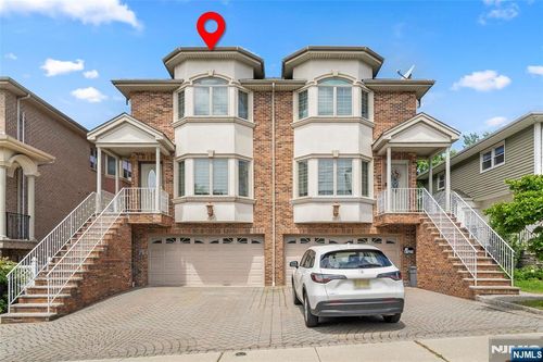 221B 4th St, Palisades Park, NJ, 07650 | Card Image