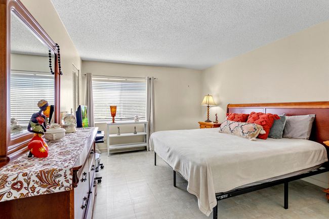 C-2 - 5927 La Pinata Boulevard, Condo with 2 bedrooms, 2 bathrooms and null parking in Greenacres FL | Image 12
