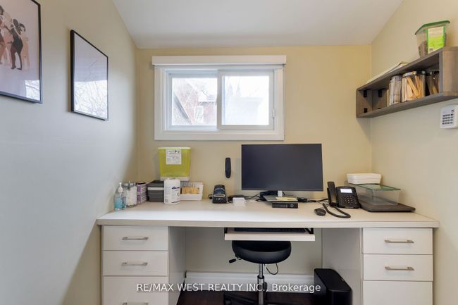 96 Roncesvalles Ave, Home with 3 bedrooms, 3 bathrooms and null parking in Toronto ON | Image 14