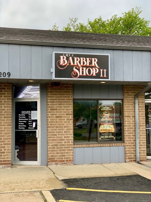 27W211 Geneva Rd, Winfield, IL, 60190-2031 | Card Image