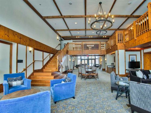 4-61-7412 Mountain Rd, Stowe, VT, 05672-5179 | Card Image