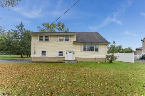 43 New Amwell Rd, Hillsborough, NJ, 08844-5020 | Card Image