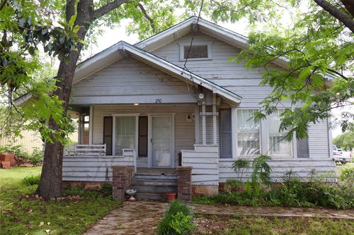 210 E Roberts St, Gorman, TX, 76454 | Card Image