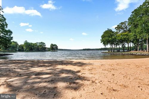 220 Creekside Dr, LOCUST GROVE, VA, 22508-5422 | Card Image
