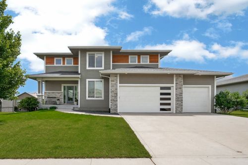 815 Ne Elk Run Dr, Waukee, IA, 50263-2115 | Card Image