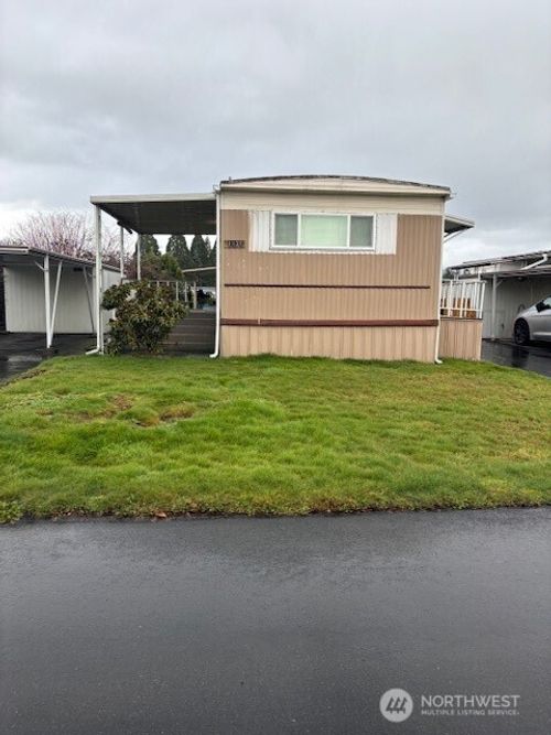 1137 Spruce Dr, Enumclaw, WA, 98022-2923 | Card Image