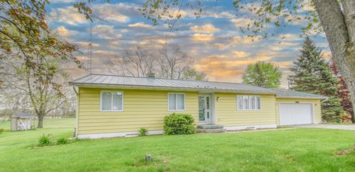 305 Ridge Rd, Quincy, MI, 49082-9557 | Card Image