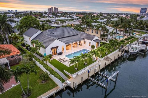 1110 Fairview Ln, Riviera Beach, FL, 33404-2725 | Card Image