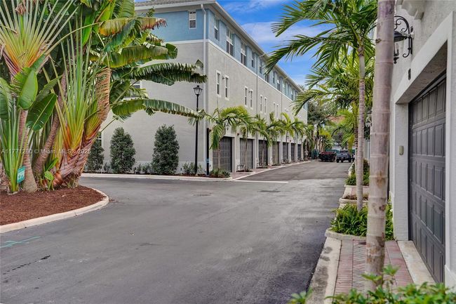 63 Nw 4 Th Ave, Townhouse with 3 bedrooms, 4 bathrooms and null parking in Delray Beach FL | Image 65