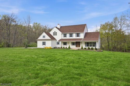 29 Castle Ct, Randolph, NJ, 07869-2024 | Card Image