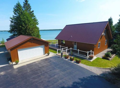 17389 Us Highway 23 S, Presque Isle, MI, 49777-9033 | Card Image