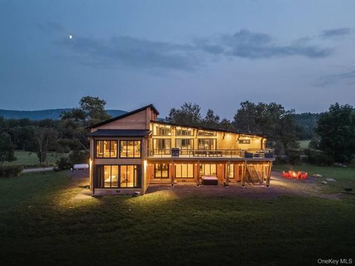 208 Mill St, Windham, NY, 12496-5736 | Card Image