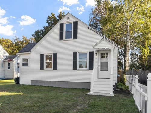 161 Flint St, Manchester, NH, 03103-7600 | Card Image