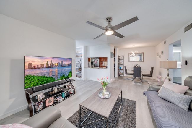 APT-313 - 927 Riverside Dr, Condo with 1 bedrooms, 1 bathrooms and null parking in Coral Springs FL | Image 4