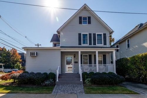 12 Waverly Pl, Rockville Centre, NY, 11570-4245 | Card Image