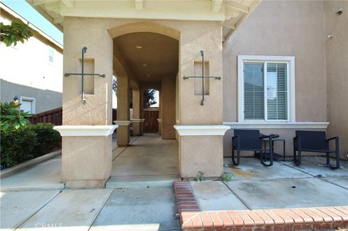 37575 Parkway Dr, Beaumont, CA, 92223 | Card Image