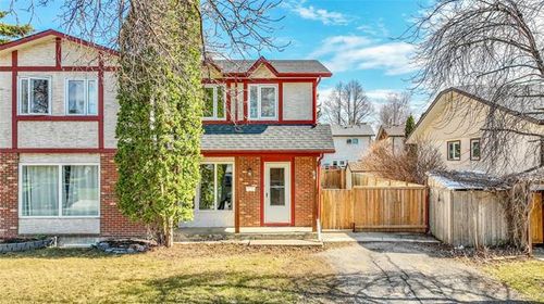 84 Lake Village Rd, Winnipeg, MB, R3T4M8 | Card Image