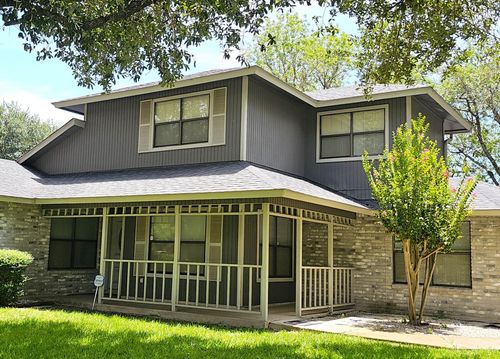 225 Red Fox Run, Seguin, TX, 78155-9454 | Card Image