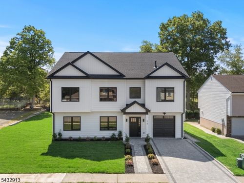 24 Richard Scott Ct, North Haledon, NJ, 07508-1707 | Card Image