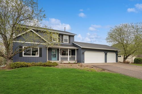 516 Wedgewood Dr, Mahtomedi, MN, 55115-1789 | Card Image