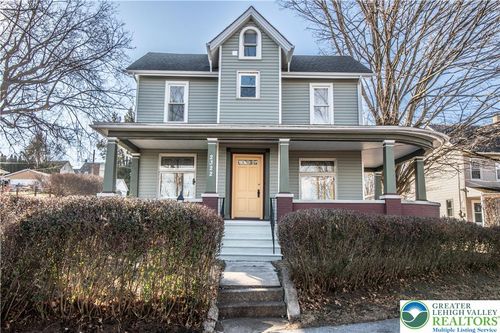 2322 N Lehigh Ave, Whitehall, PA, 18052-3968 | Card Image